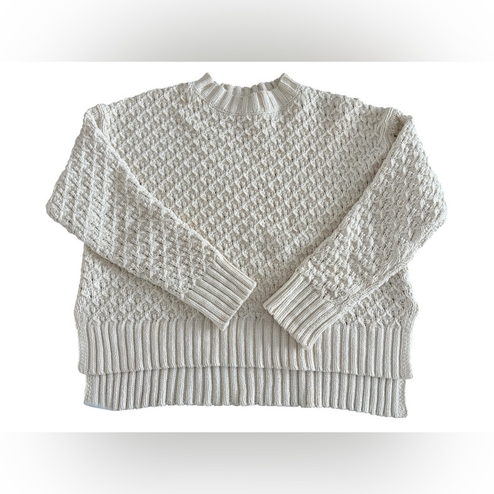 a new day Off-White Textured Crew Neck Sweater (NWOT)